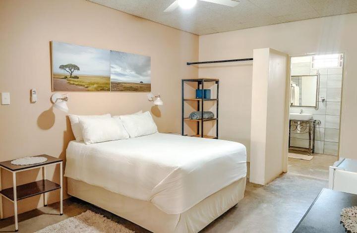 Olienhoff Guesthouse And Rest Camp Otavi Extérieur photo