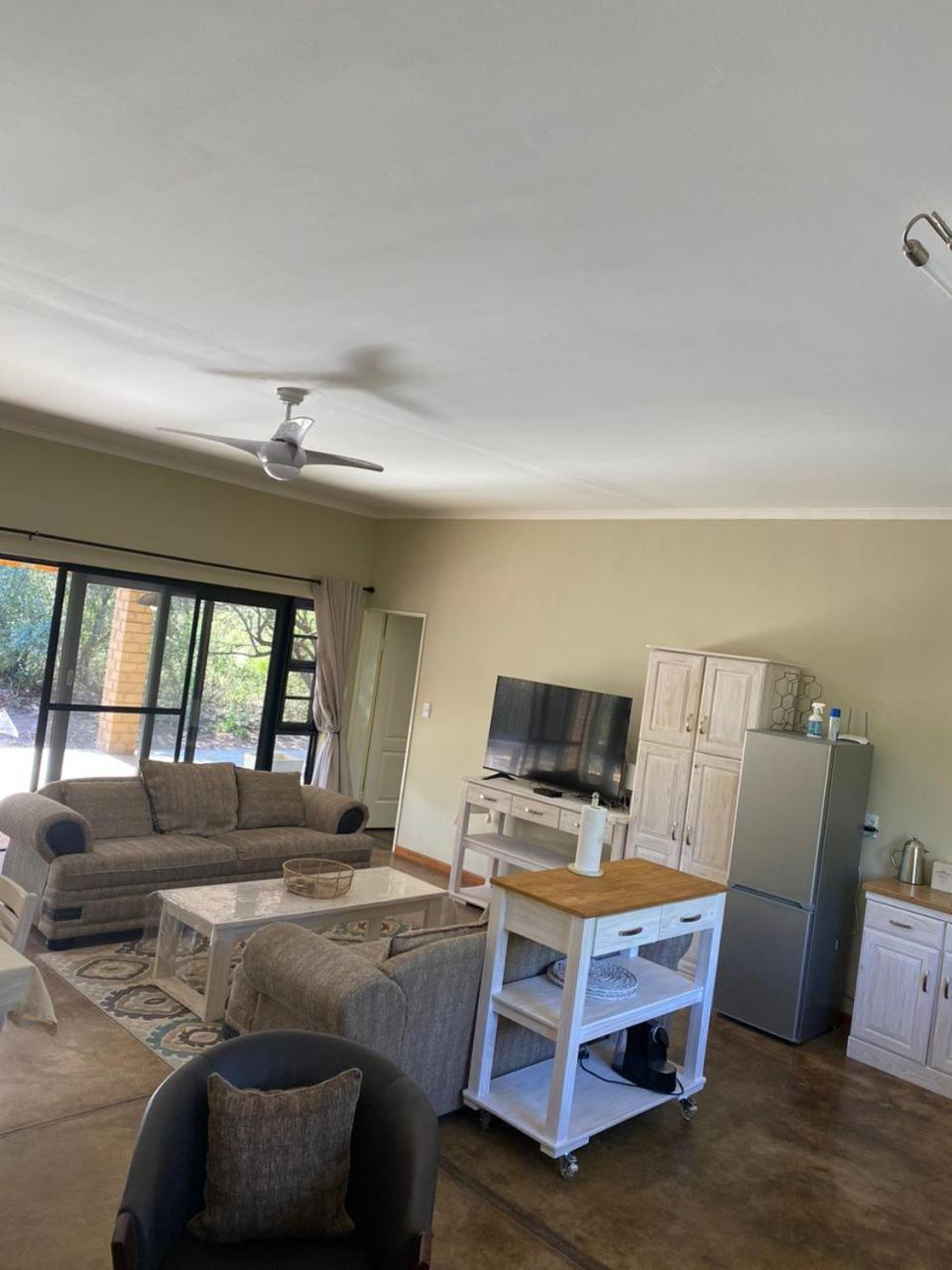 Olienhoff Guesthouse And Rest Camp Otavi Extérieur photo