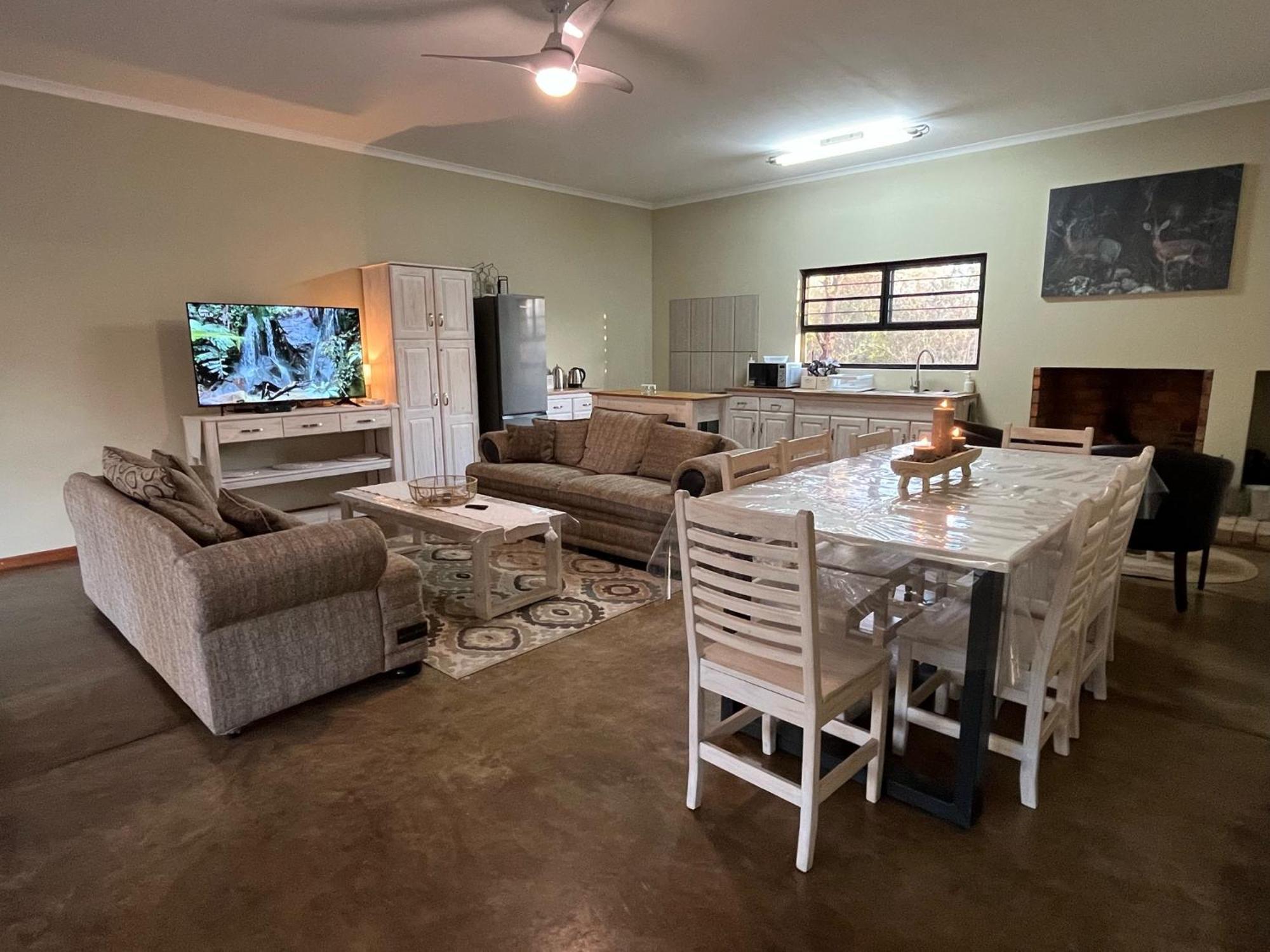Olienhoff Guesthouse And Rest Camp Otavi Extérieur photo