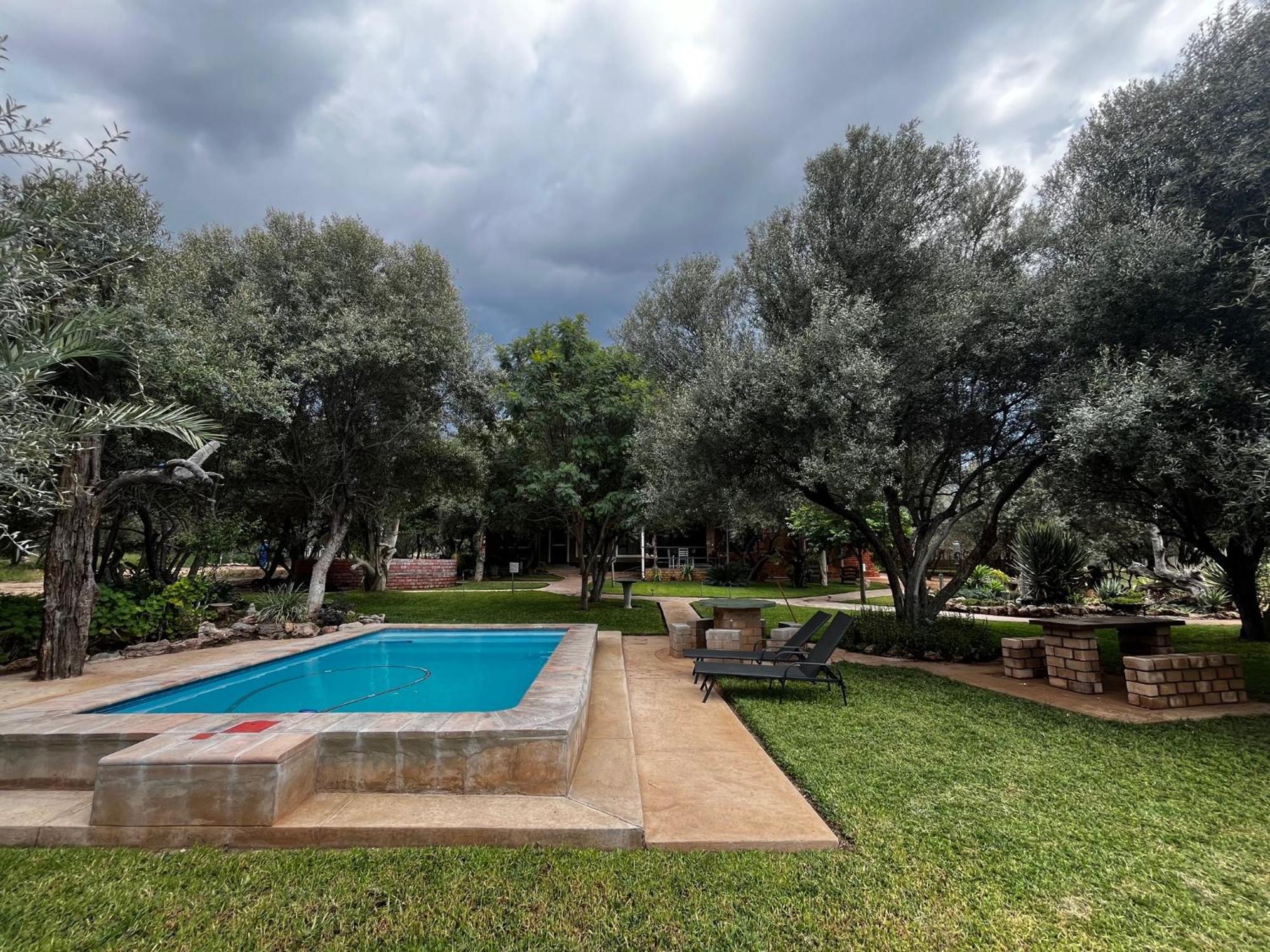 Olienhoff Guesthouse And Rest Camp Otavi Extérieur photo