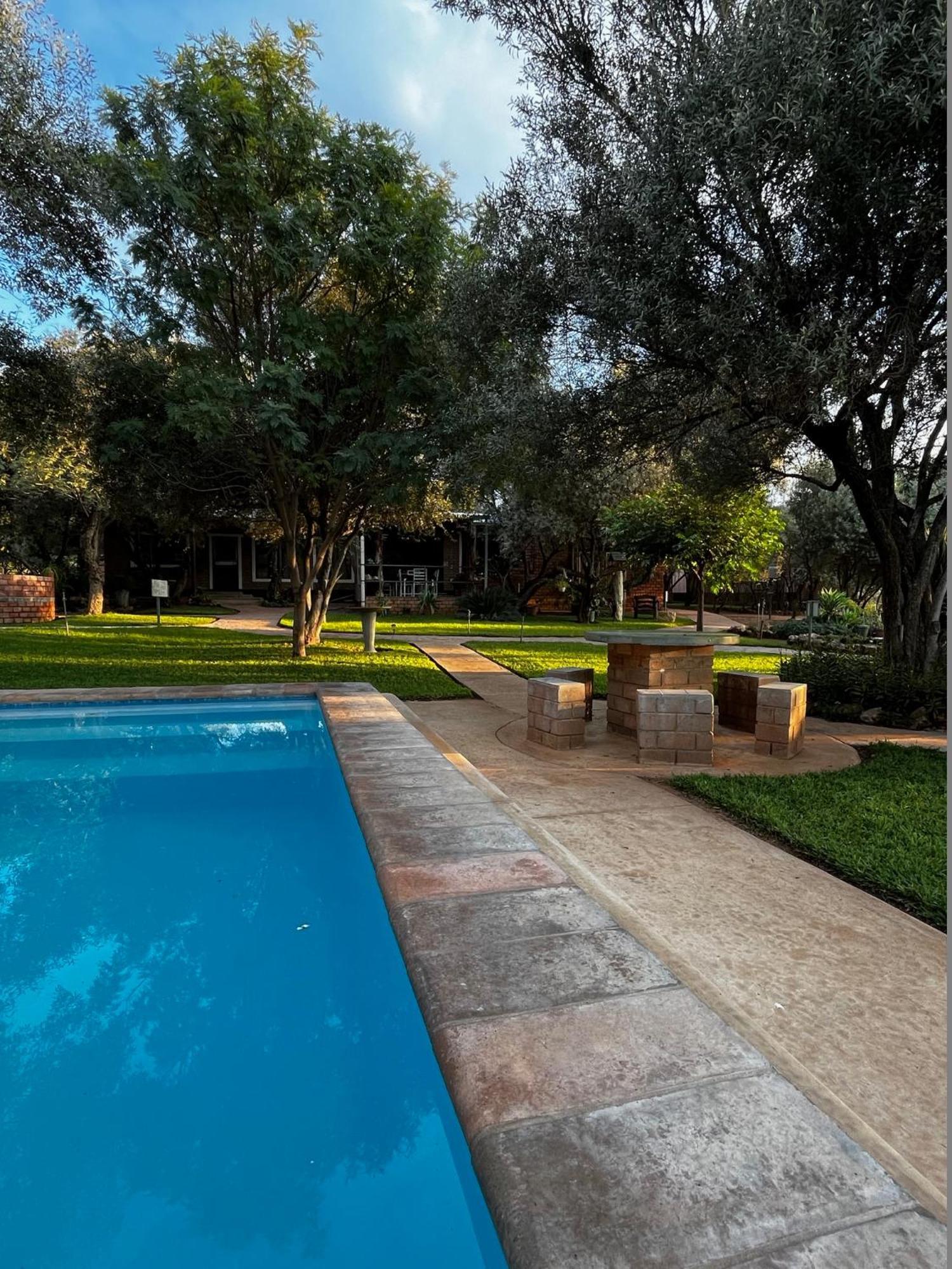 Olienhoff Guesthouse And Rest Camp Otavi Extérieur photo